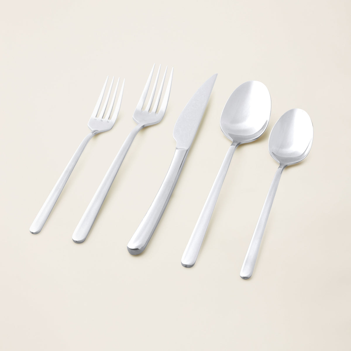 Emilia Mirror 20-Piece Flatware Set, in use