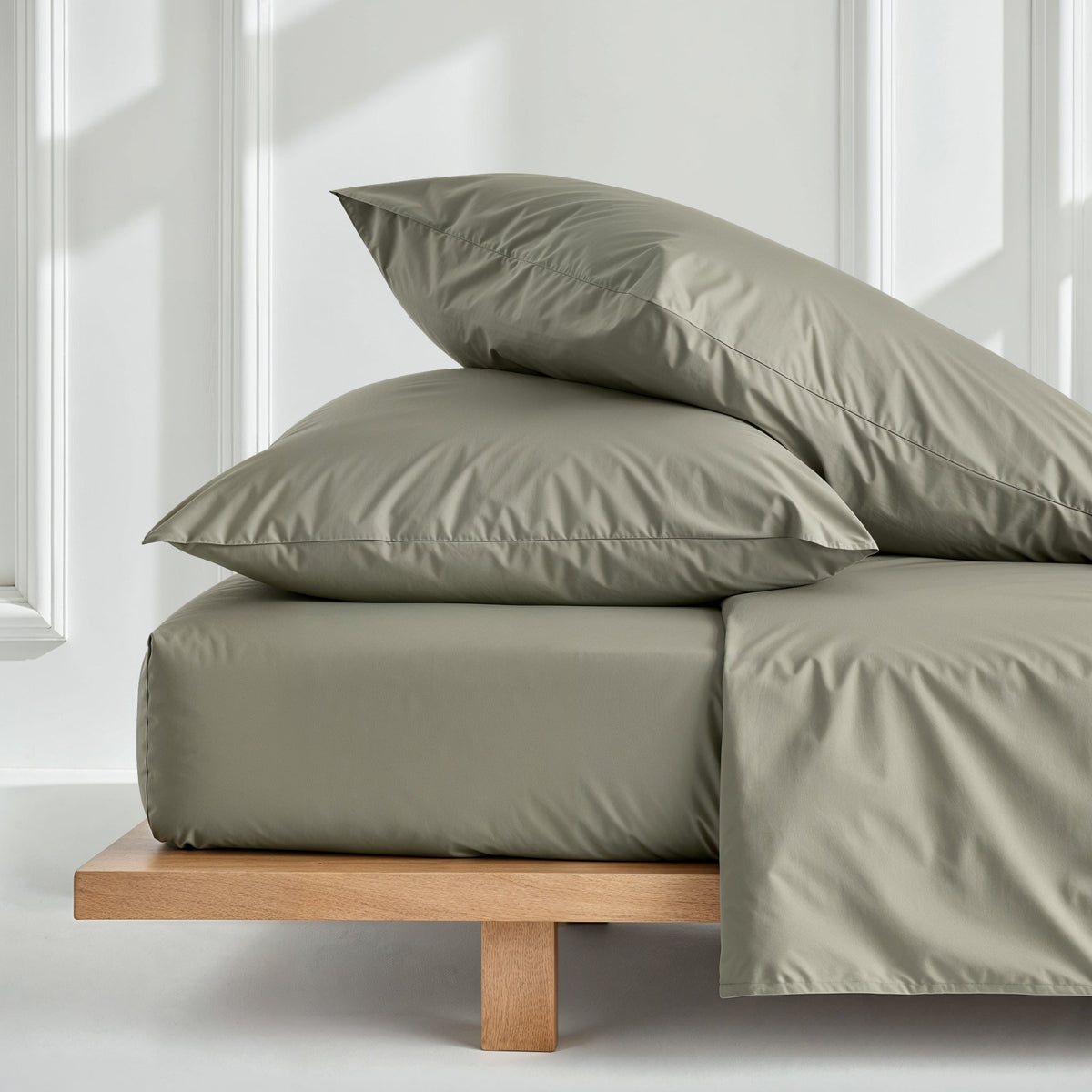 Luxe Australian Sateen Sheet Set, detail view