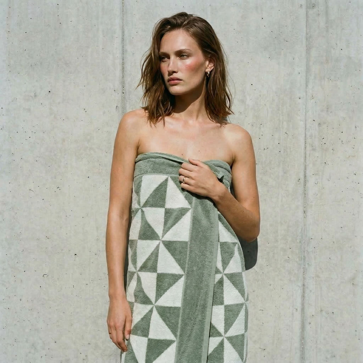 Umbra Australian Cotton Towels, lifestyle photo