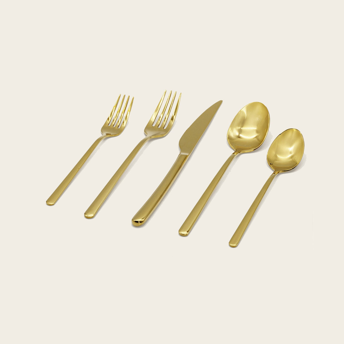 Emilia Mirror 20-Piece Flatware Set, detail view