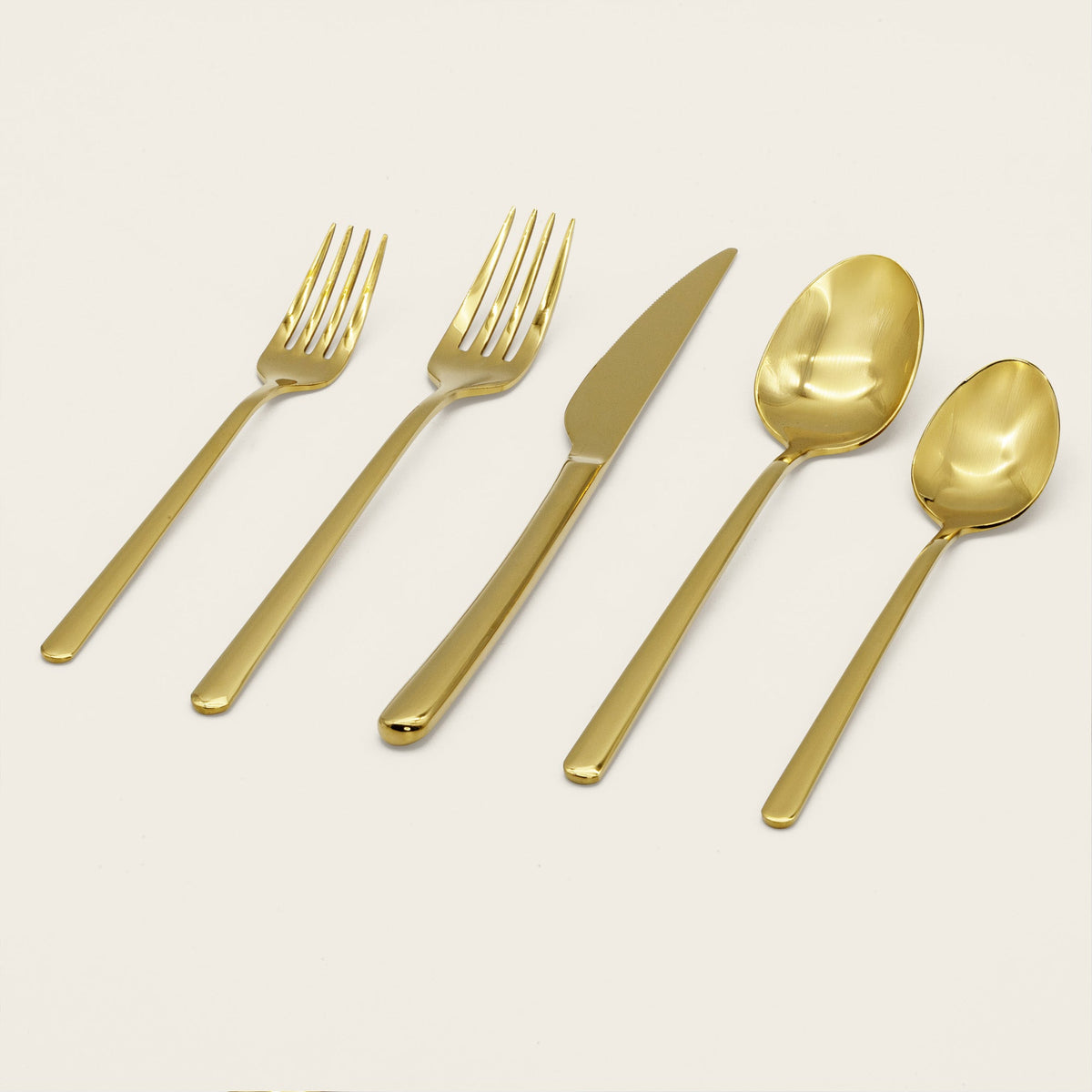 Emilia Mirror 20-Piece Flatware Set, close-up