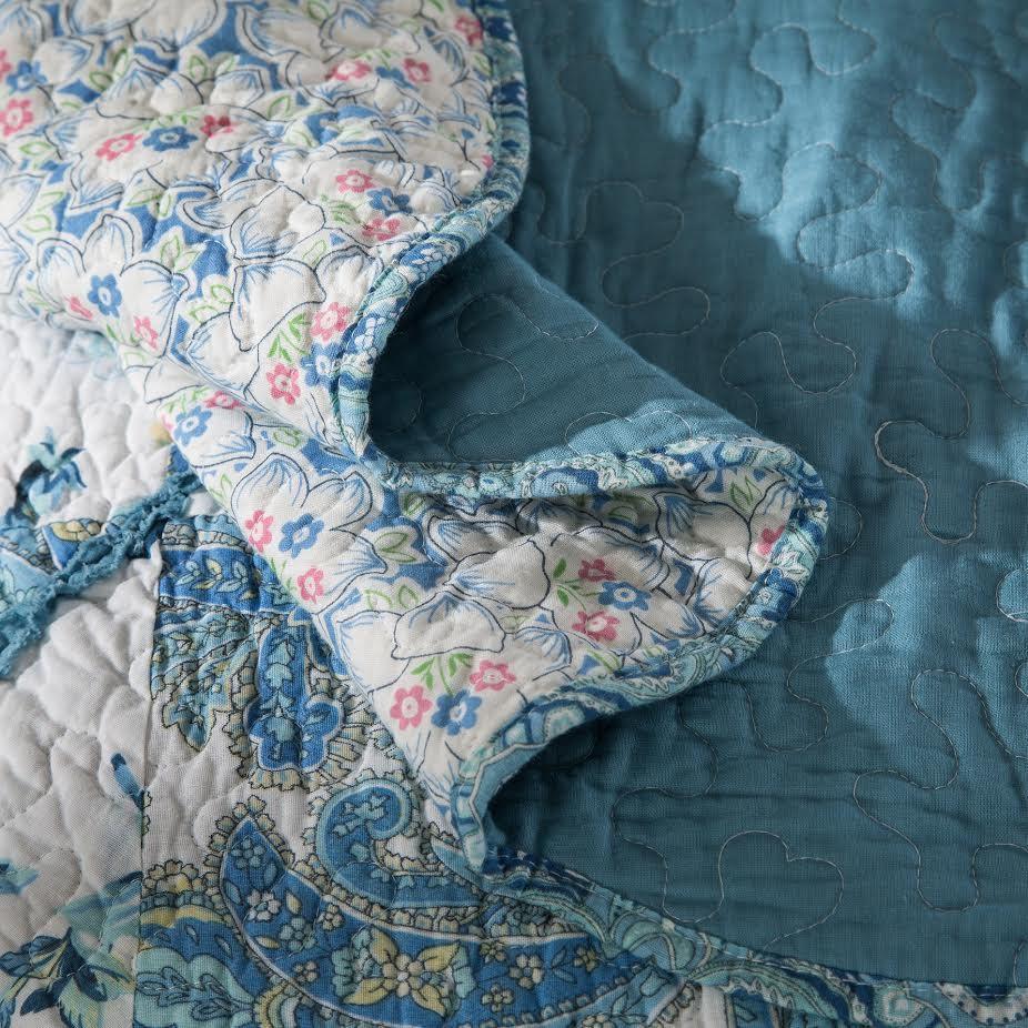 Petal Dance Floral Patchwork Cotton Quilt Set, alternate angle