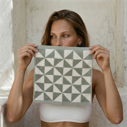 Umbra Australian Cotton Towels, front view